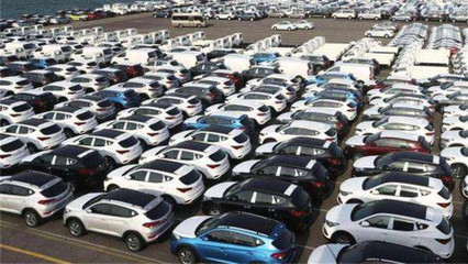 為什么汽車(chē)廠(chǎng)的新車(chē)都要露天存放,難道越曬越好?今天總算明白了